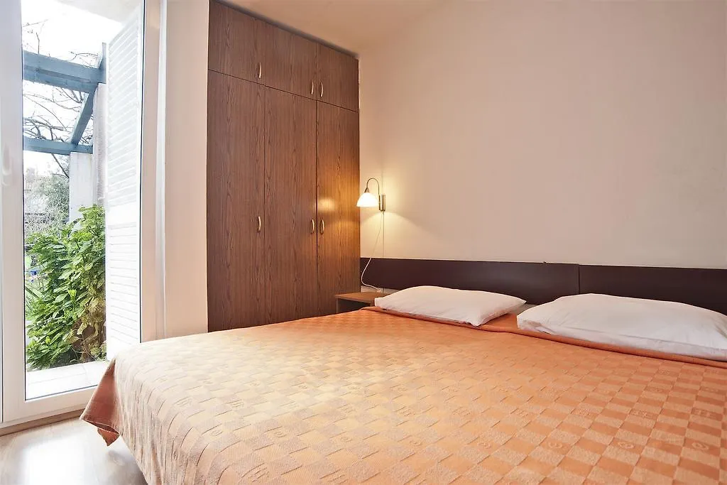Apartments Vladimir Rovinj 0*,